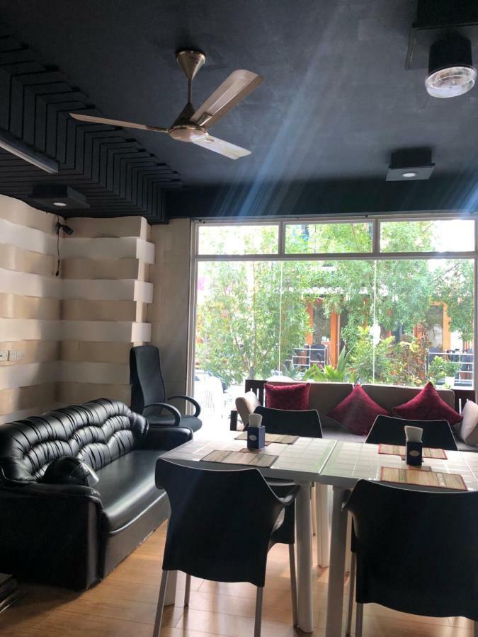 Beach Arena Inn Hulhumale Exterior foto